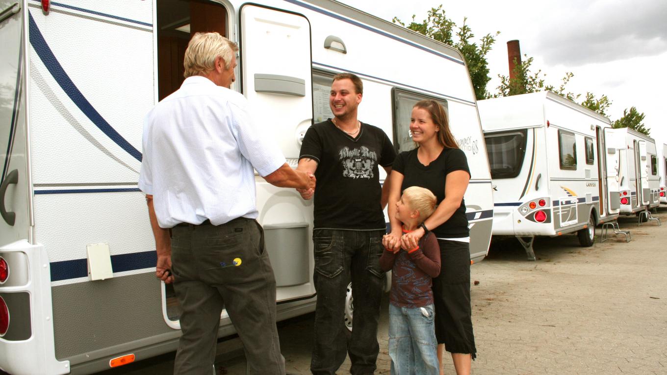 Køber du en brugt campingvogn, er der mulighed for en billig ferieform. Brugt campingvogn, camping, camping branchen
