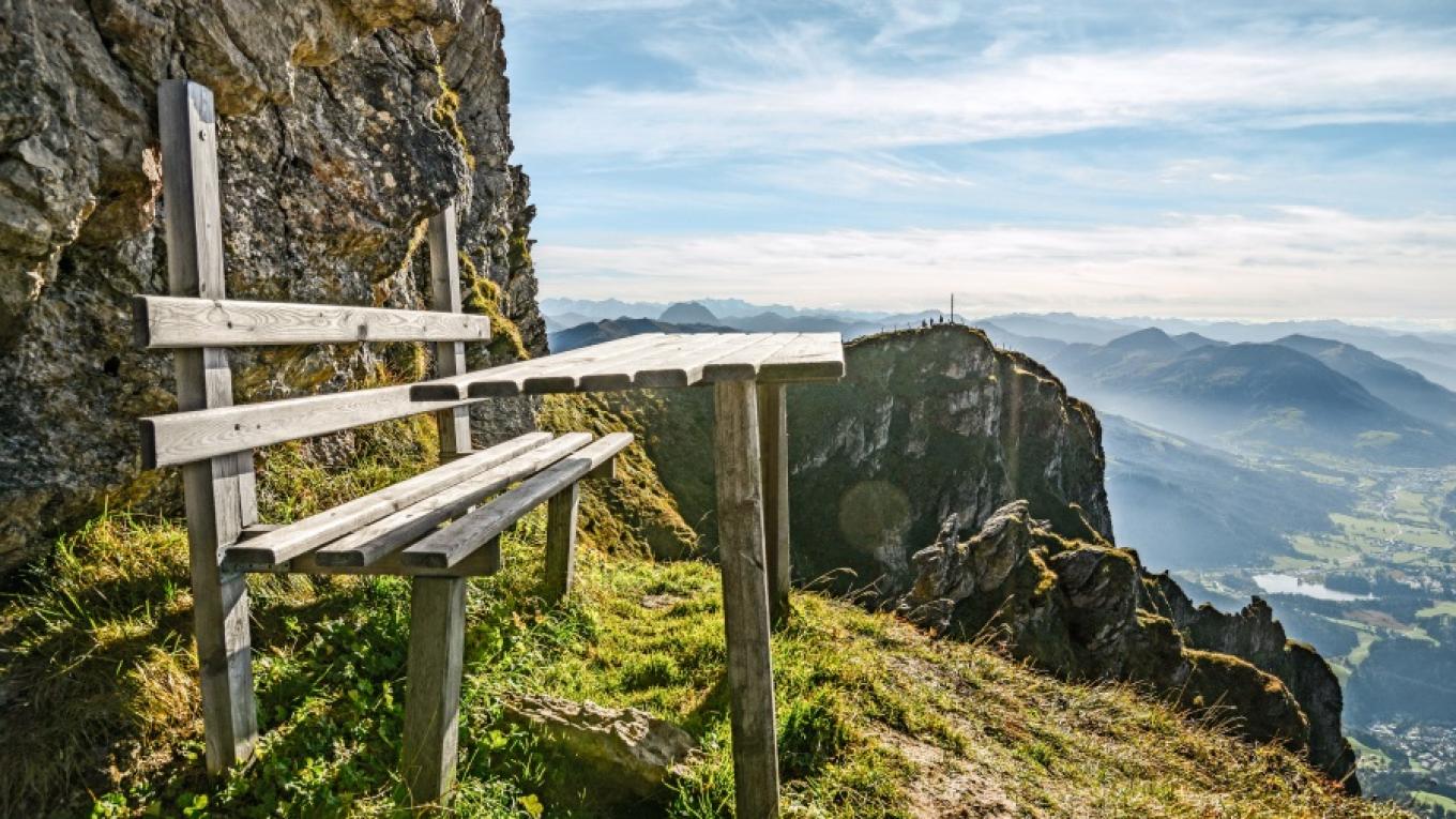 Der venter storslåede udsigter på de mange vandringsruter i alperne i Østrig. Vandring, vandringsruter, Østrig, Kitzbüheler, alper