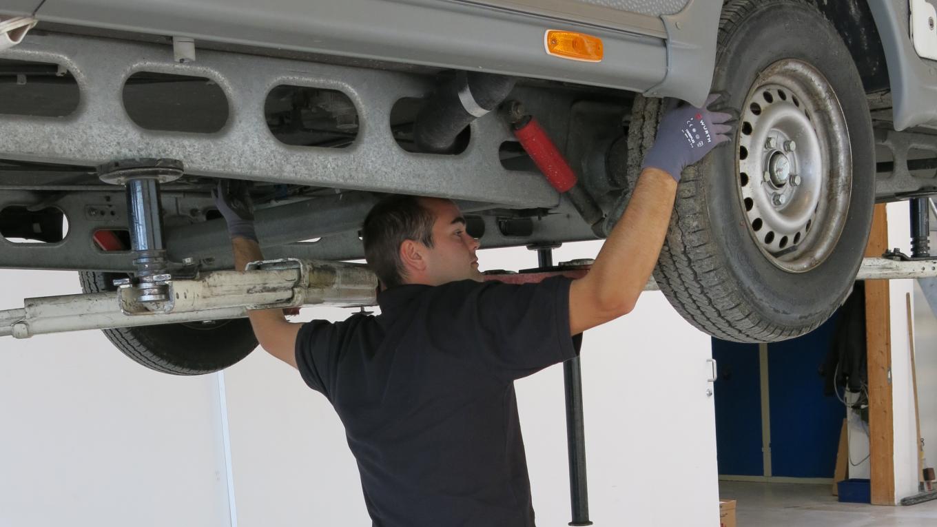 Det er en god idé at få tjekket vognen, inden den skal i vinterhi. DCU Testcenter, testcenter, test, tjek, camping, autocamper, værksted, fugttest, gasttest, rabat