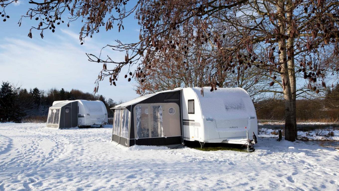 Campingsæsonen behøver ikke at slutte, fordi bladene falder af træerne. Med Isabellas helårstelte kan du campere året rundt. Isabella, Isabella-telte, telte, fortelte, camping, campingudstyr, campingtelt, campingfortelt