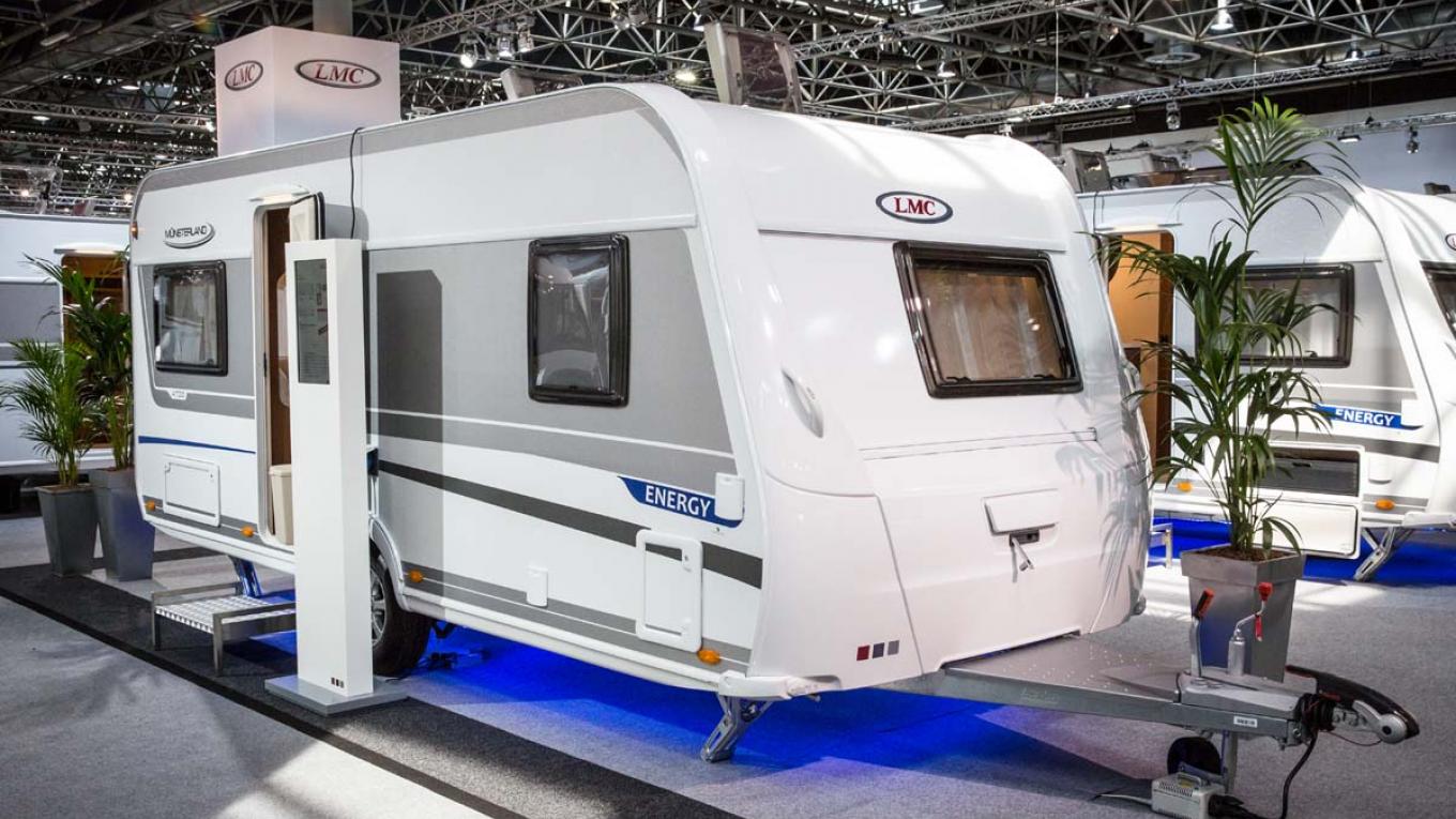 LMC Vivo Energy 473 D er en af de vogne, der sælges med All inclusive. LMC Vivo Energy 473 D, campingvogn med All inclusive, 2018-model