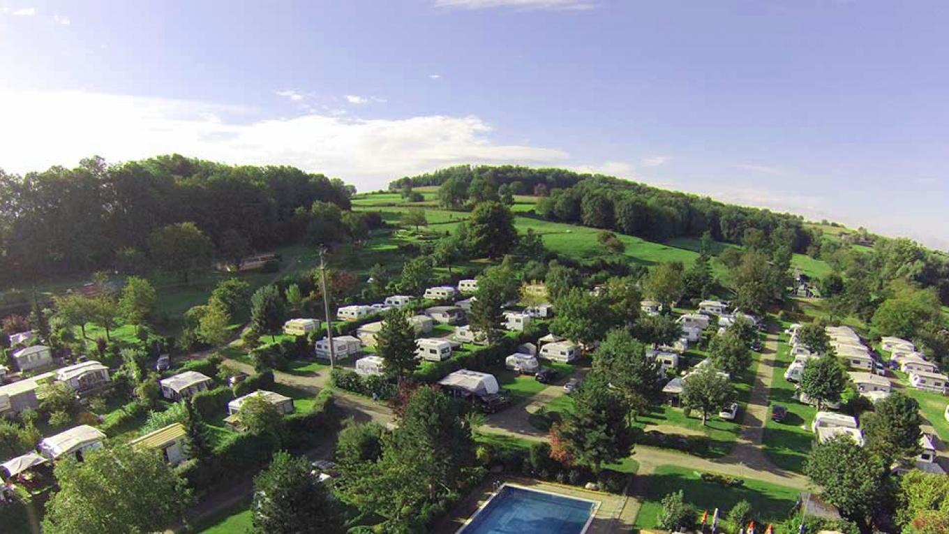 Camping Lug ins Land DCU