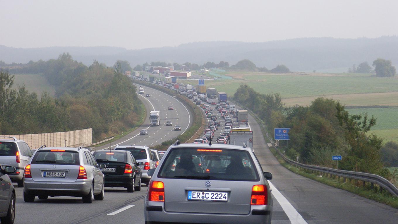 Trafik, kø, køer, kørsel, motorvejskøer, motoveje, Europa, holde i kø