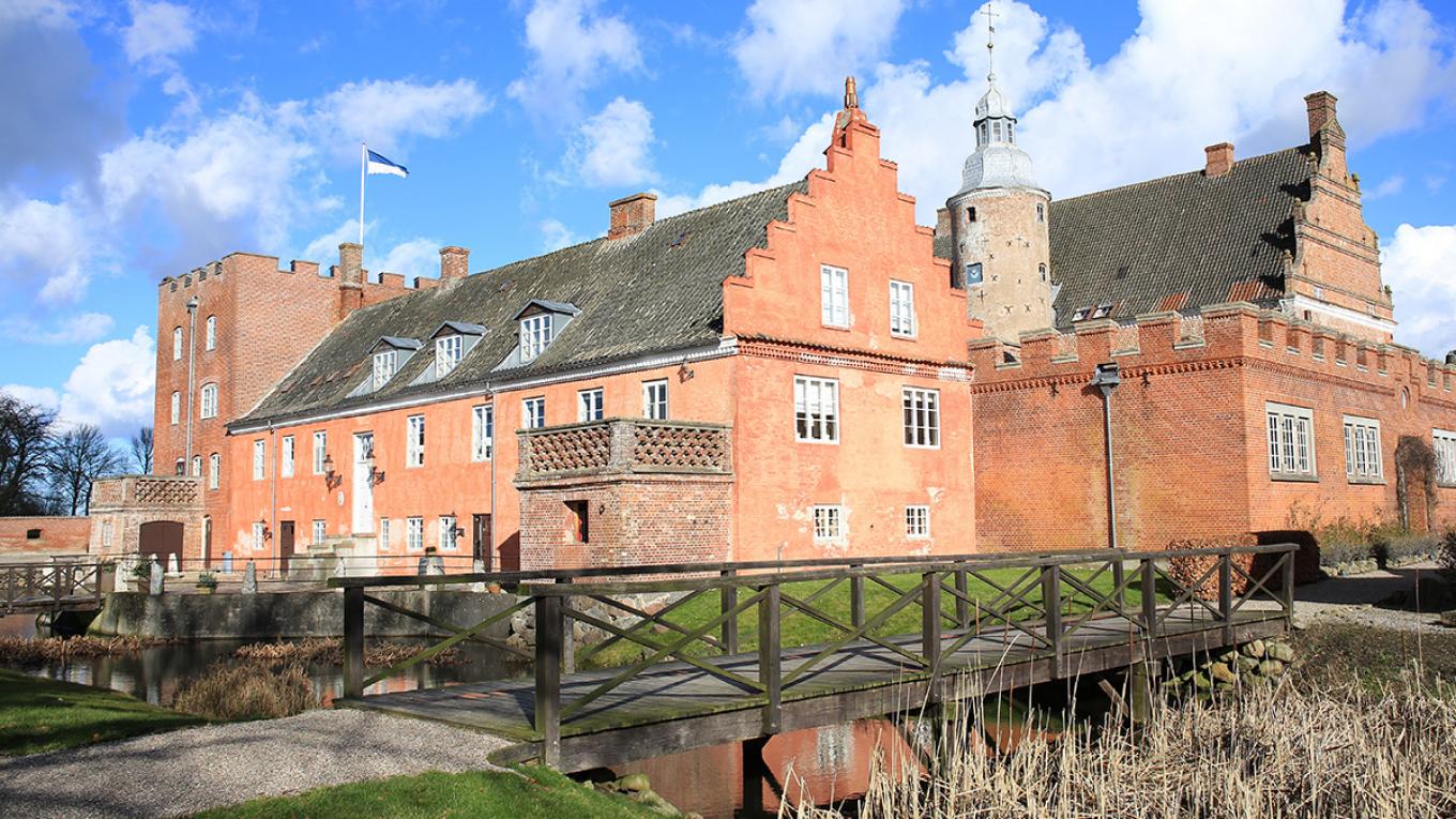 Broholm Slot