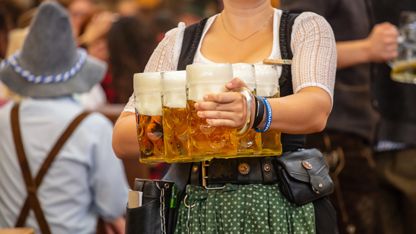 Pub ironi Godkendelse Fest, farver og fadøl i München | DCU