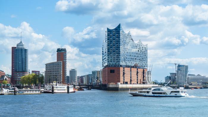 Elbphilharmonien ved havnefronten er et vartegn for Hamburg. Foto: Adobestock