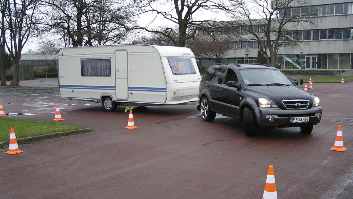 bakkamera, bakkemanøvre, kamera på campingvognen, bakke med campingvognen