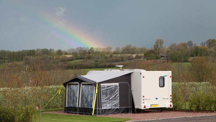 For enden af regnbuen ligger et dejligt varmt fortelt. Foto: DCU For enden af regnbuen ligger et dejligt varmt fortelt. Foto: DCU