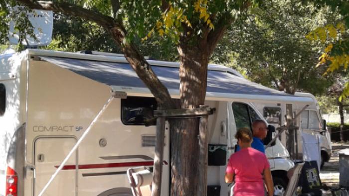 Autocamp Peros