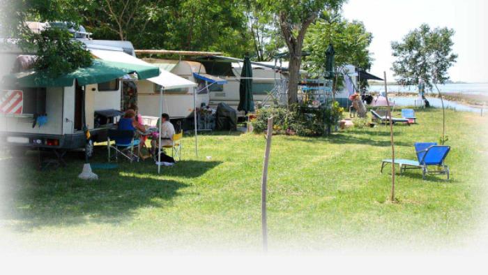 CAMPEGGIO ISOLA DEL PARADISO