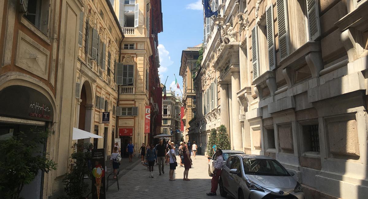 Gågaden Via Garibaldi, Genova, Italien