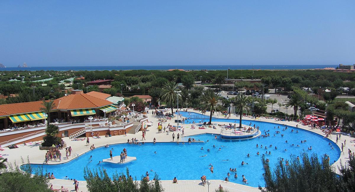 Pool, pladser med pool, swimmingpool, svømmebassin, Camping El Delfin Verde, Spanien