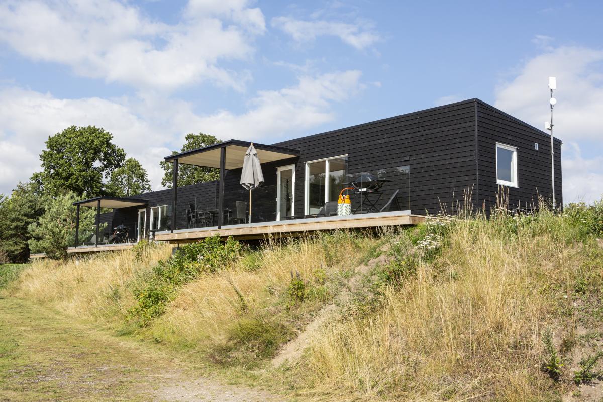 4-8-21_Ebeltoft_exterioer_luksushytter_2021_foto_Lasse_Loendahl_Henriksen-1.JPG