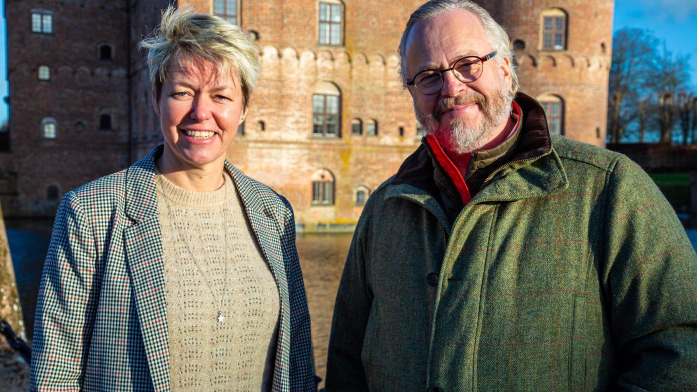 Dansk Camping Unions landsformand Anne Vibeke Isaksen og greve Michael Ahlefeldt-Laurvig-Bille. Foto: Rasmus Schønning