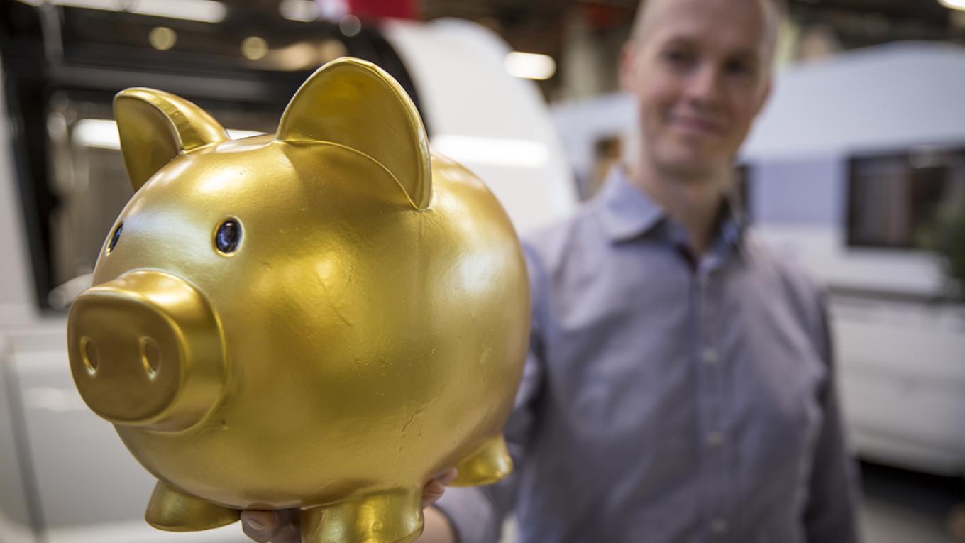 Sparetips, spar på feriebudgettet, sparegris, billig campingferie