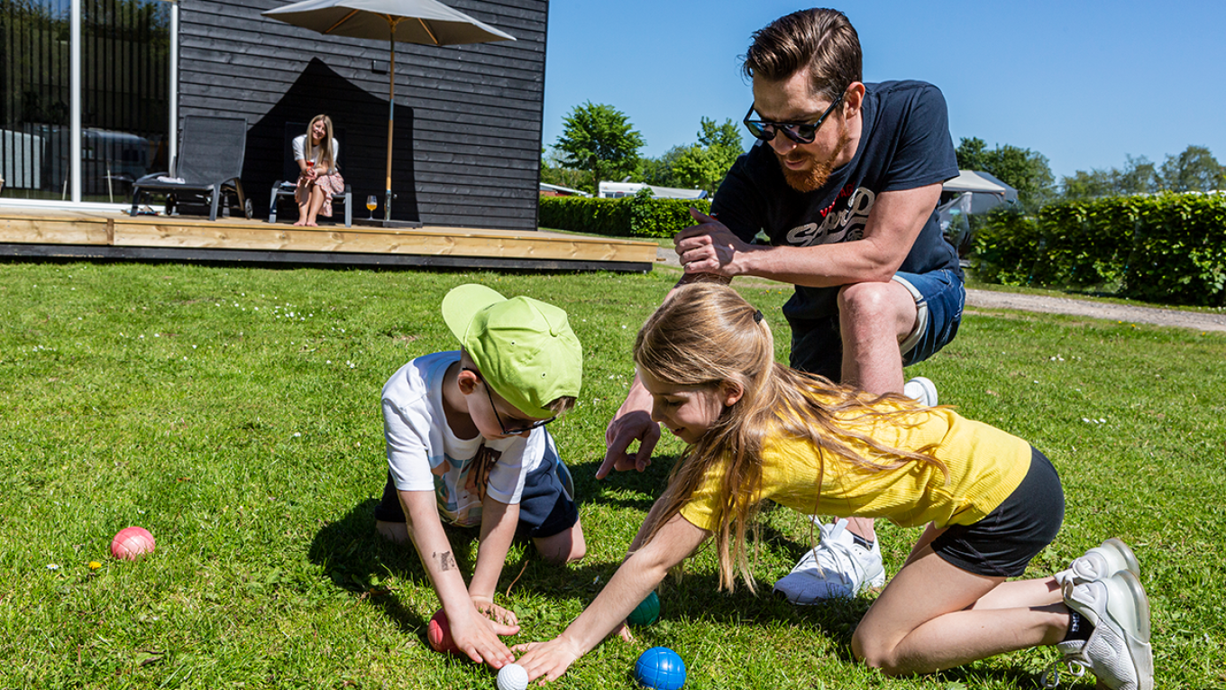 Med familien i luksushytte