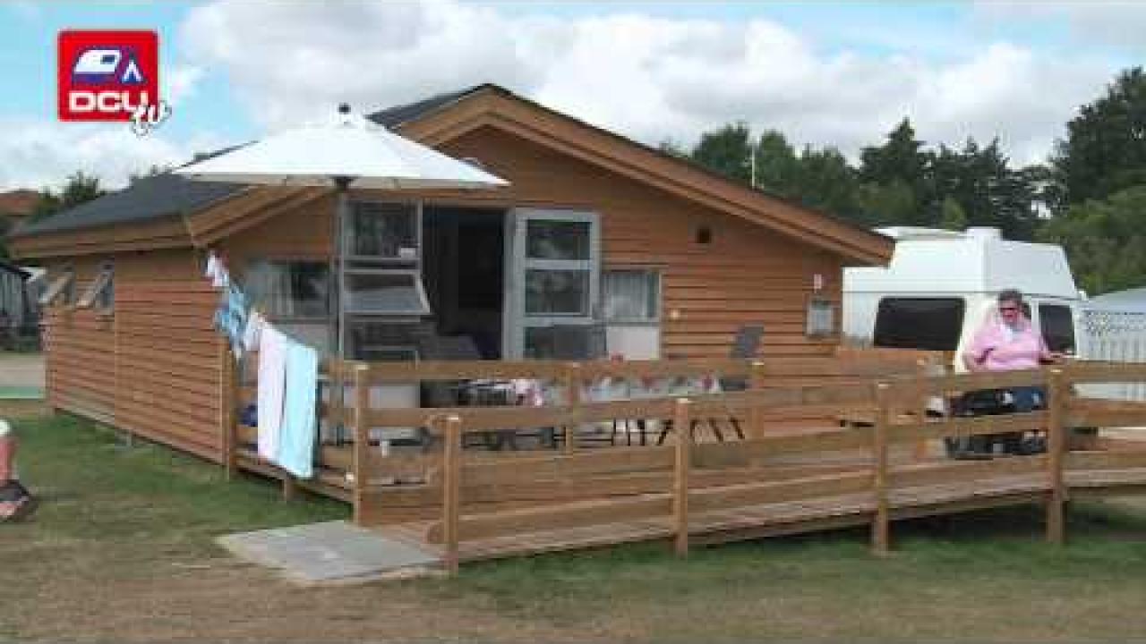 Tv-klip: Handicap venlig hytte på Holbæk Fjord Camping & Wellness